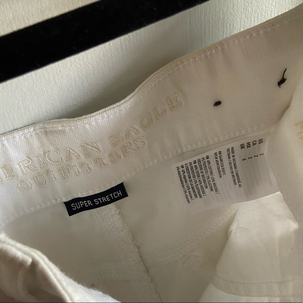 American Eagle white shorts - Picture 7 of 7